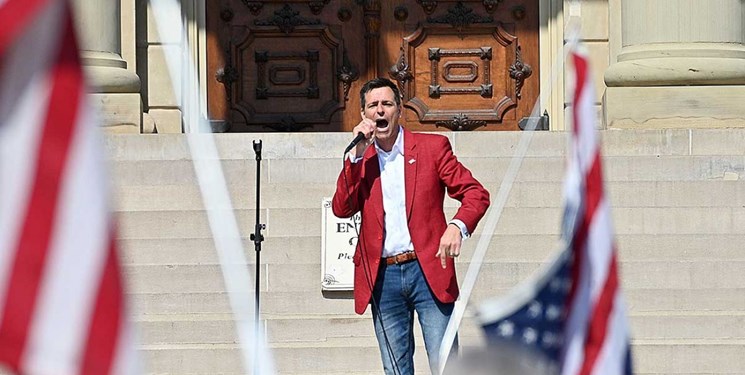 بازداشت یک نامزد انتخاباتی در آمریکا 