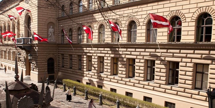 پارلمان لتونی، روسیه را «حامی تروریسم» اعلام کرد 