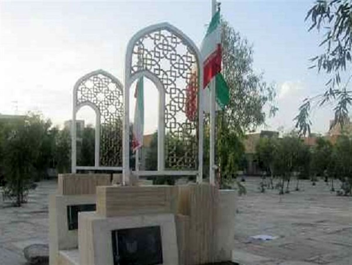دریاچه نمک قم مدفن برخی شهداست