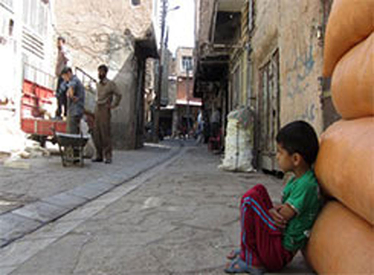 مردم کوی: بجای عکس گرفتن مشکلات ما را حل کنند