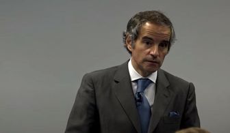 گروسی: کاهش بازرسی‌های آژانس در ایران خطر مسابقه تسلیحات هسته‌ای را افزایش می‌دهد 