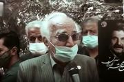 اشک های بی امان رضا بنفشه خواه در فراق عزت الله مهرآوران /فیلم