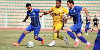 شکست استقلال مدعی مقابل تیم سیرجانی