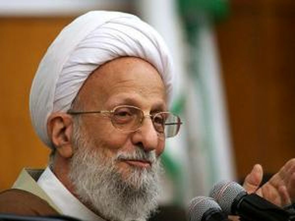 آیت‌الله مصباح خواستار افزایش معنویت در نیروی انتظامی شد