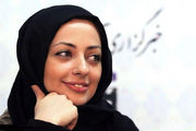 بازیگر زن پرحاشیه مجری شد