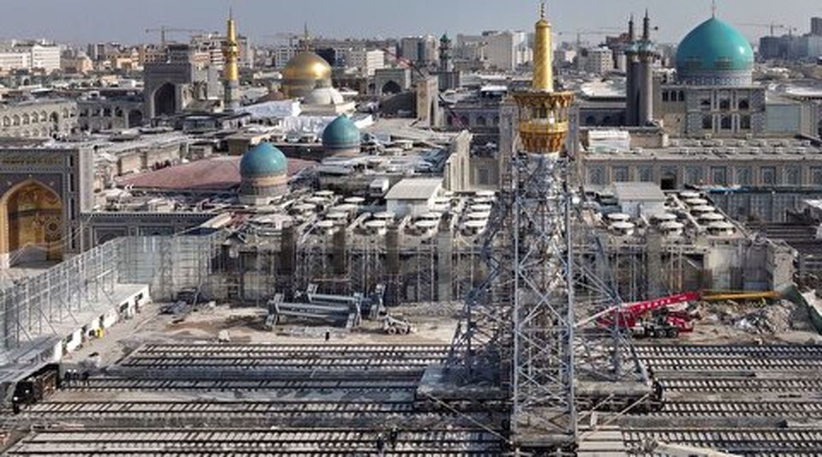 عملیات پیچیده جابجایی گلدسته 500 تنی امام رضا(ع)
