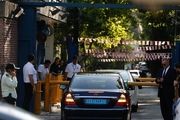 هدیه دانشجویان برای تولد ملکه انگلیس، فیلم «یتیم خانه ایران»