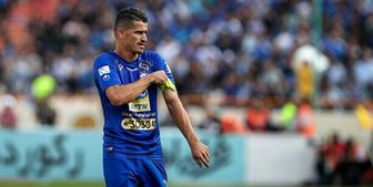 کاپیتان استقلال زودتر از بقیه ورزشگاه را ترک کرد