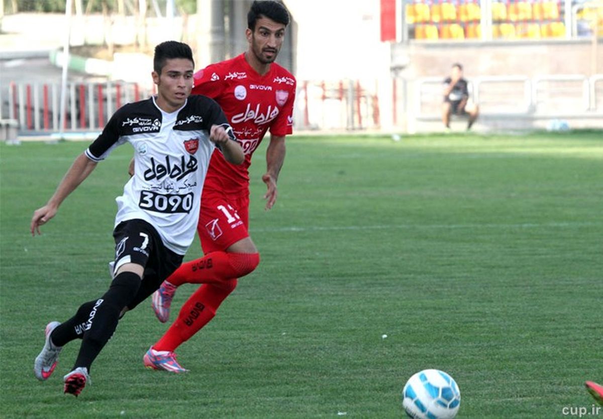 مهاجم پرسپولیس آقای گل نیم فصل شد