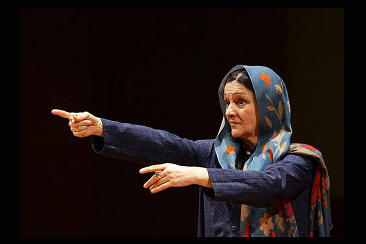 تیپ سبز رنگ گلاب آدینه  /عکس