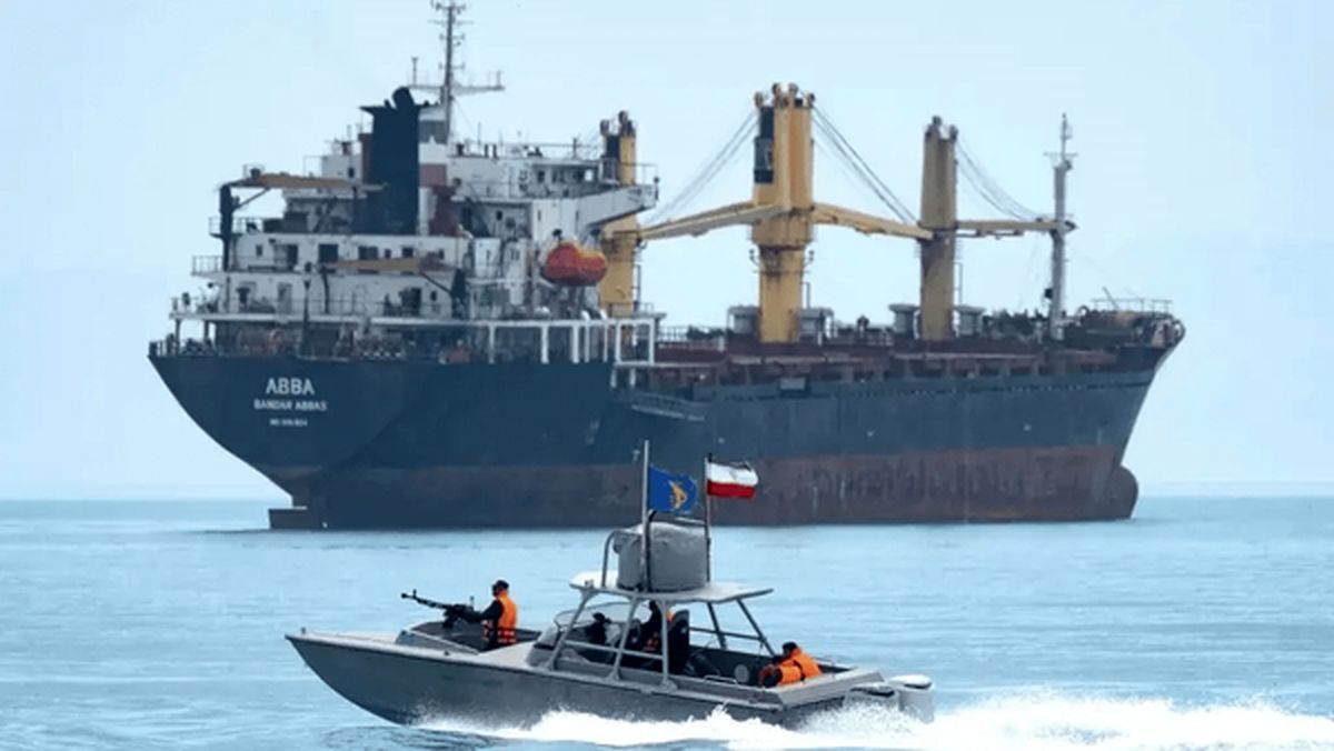 ترکش‌های بمب ایران در تنگه هرمز به بازار نفت