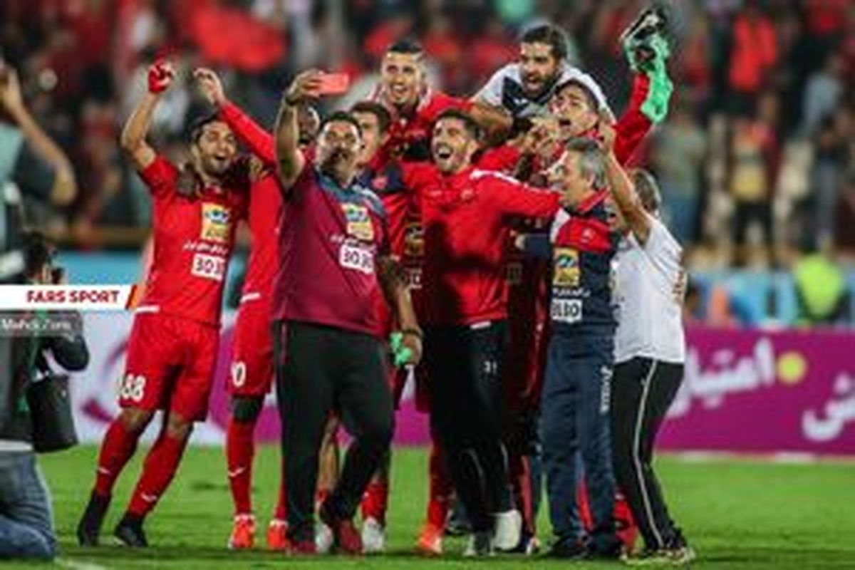 کنایه پرسپولیسی ها به وضعیت استقلال در لیگ