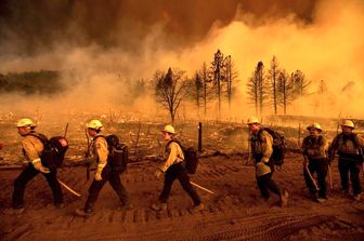 خاموشی و گرمای شدید در انتظار کالیفرنیا