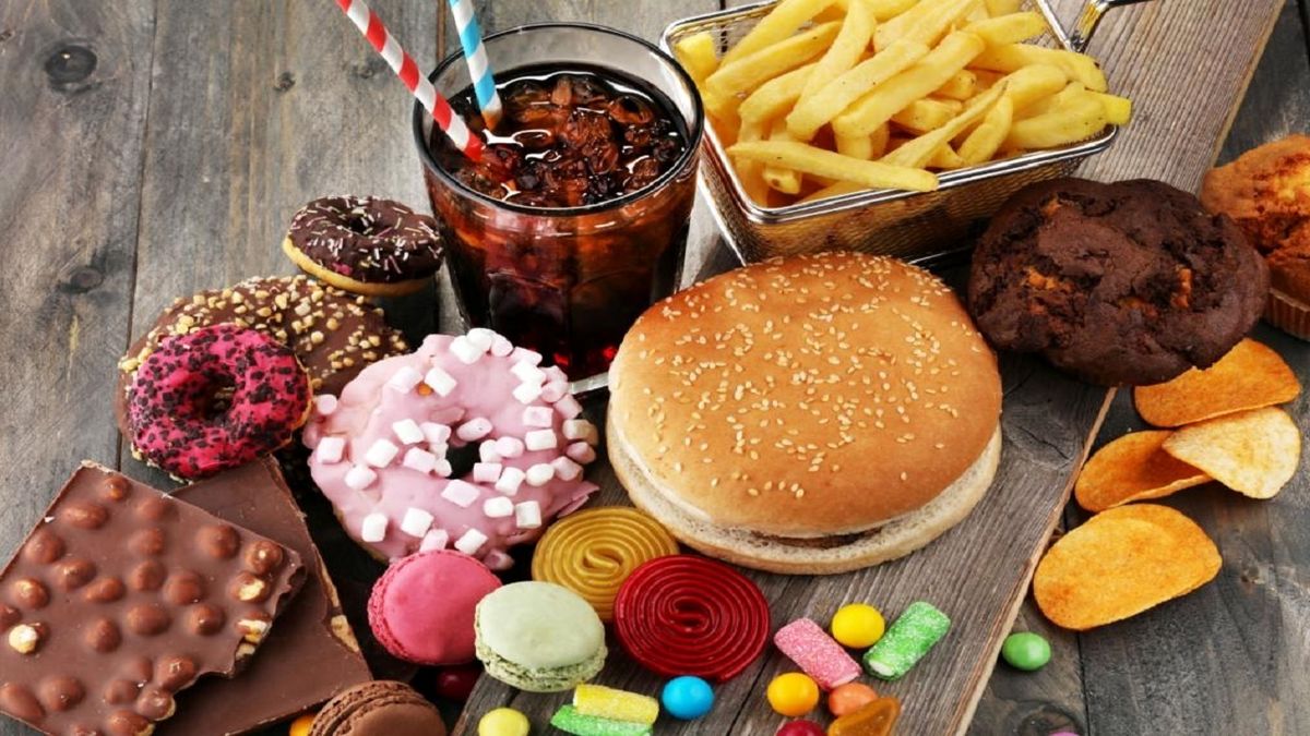 غذا‌های مضر برای قلب انسان پس از ۵۰ سالگی
