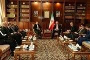 تآکید بر غیرقانونی بودن تلاشهای آمریکا برای بازگرداندن تحریمهای لغو شده