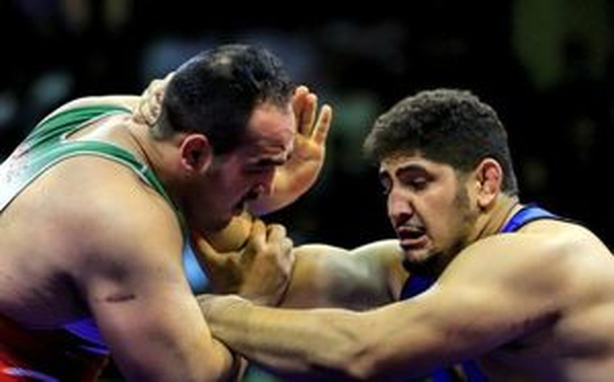 
مهدی‌زاده‌ طلای سنگین‌وزن را بر گردن آویخت
