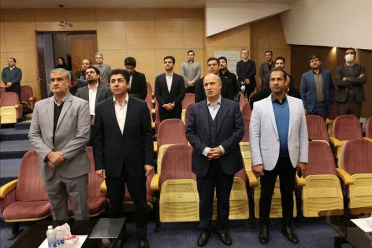 استقلال و پرسپولیس توانایی راه‌اندازی کمک داور ویدئویی را دارند
