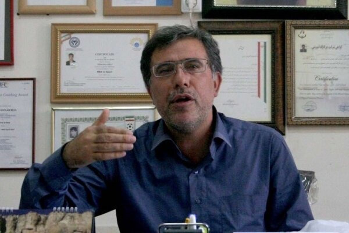 فتح الله زاده به تنهایی نمی‌تواند همه مشکلات را حل کند