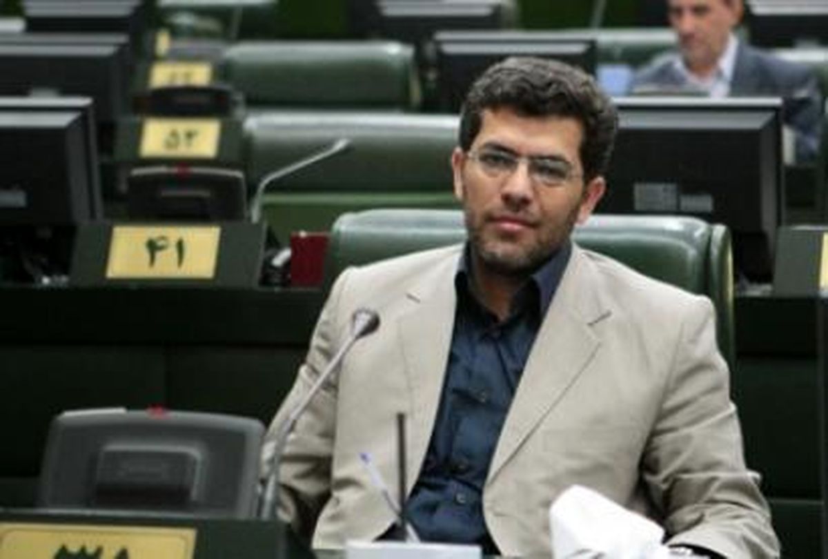 بخشی از موانع تولید ناشی از رویه های ناکارآمد و فاسد اداری و اجرایی است نه فشارهای خارجی