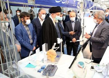 رهبر انقلاب صبح امروز از نمایشگاه توانمندی‌های صنعتی بازدید کردند/گزارش تصویری
