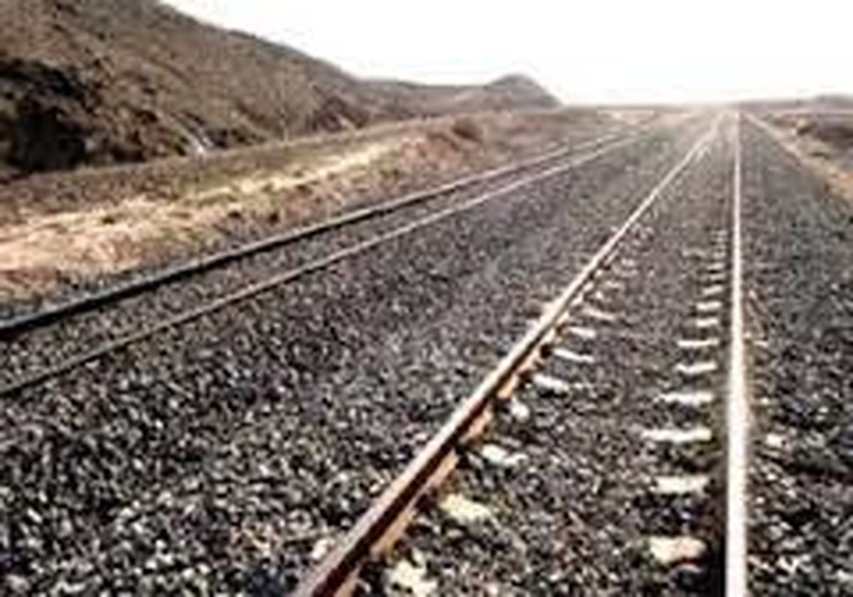 آغاز ریل گذاری مسیر ریلی میانه
