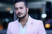 ارادت و تواضع «میلاد کی مرام»+عکس