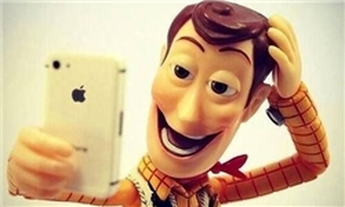 سلفی گرفتن؛ تکمیل پازل شخصیت خود برای دیگران