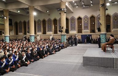 جمعی از کارگران با رهبر معظم انقلاب دیدار کردند/گزارش تصویری