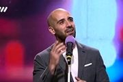 اجرای پویان جنتی در عصر جدید+فیلم