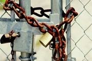 دری که با لولای ستاد تسهیل برای تولید در مازندران نمی‌چرخد