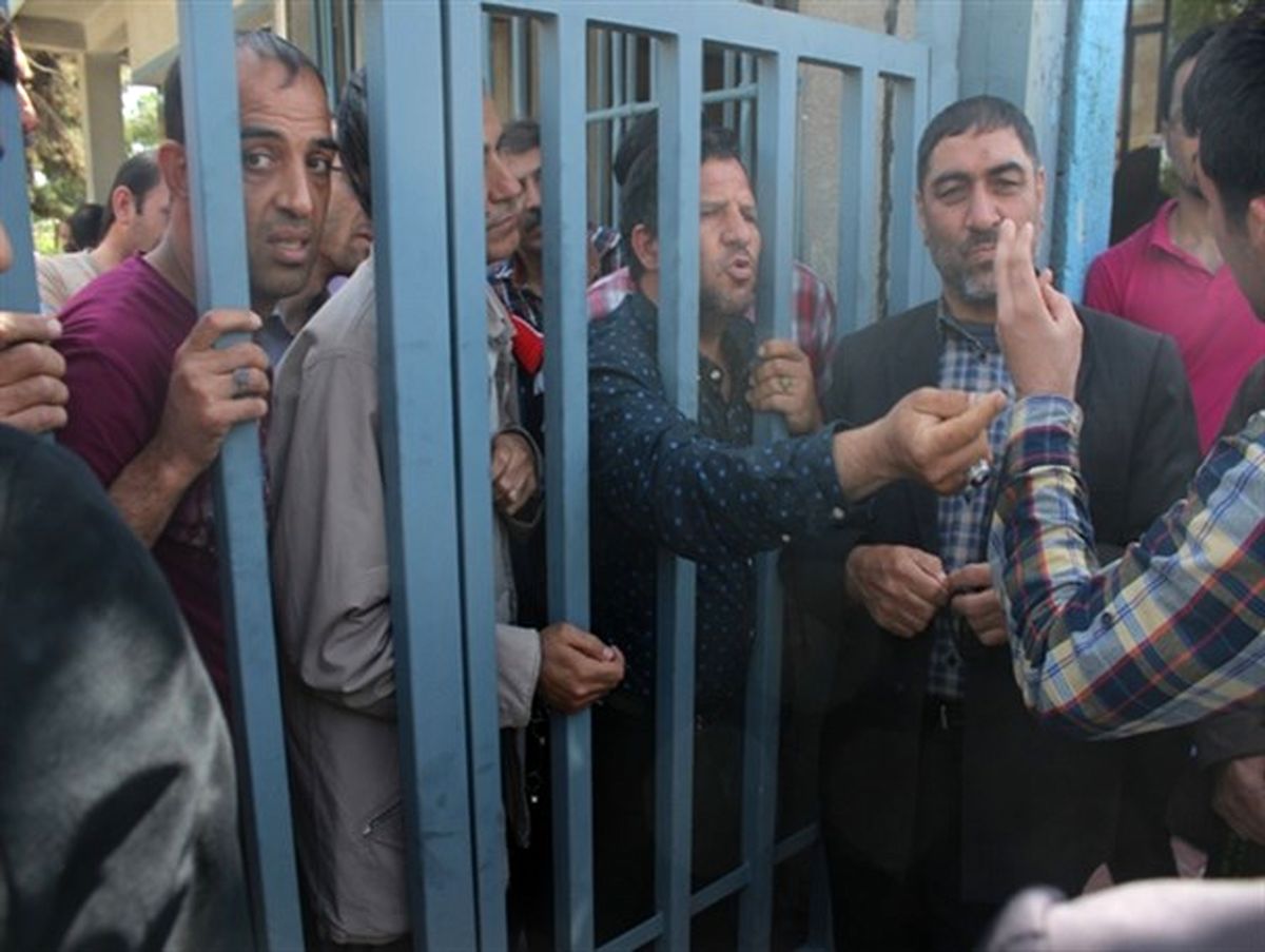 کارخانه پارس سرام شهرستان قرچک 387 نفر از کارگران خود را اخراج کرد