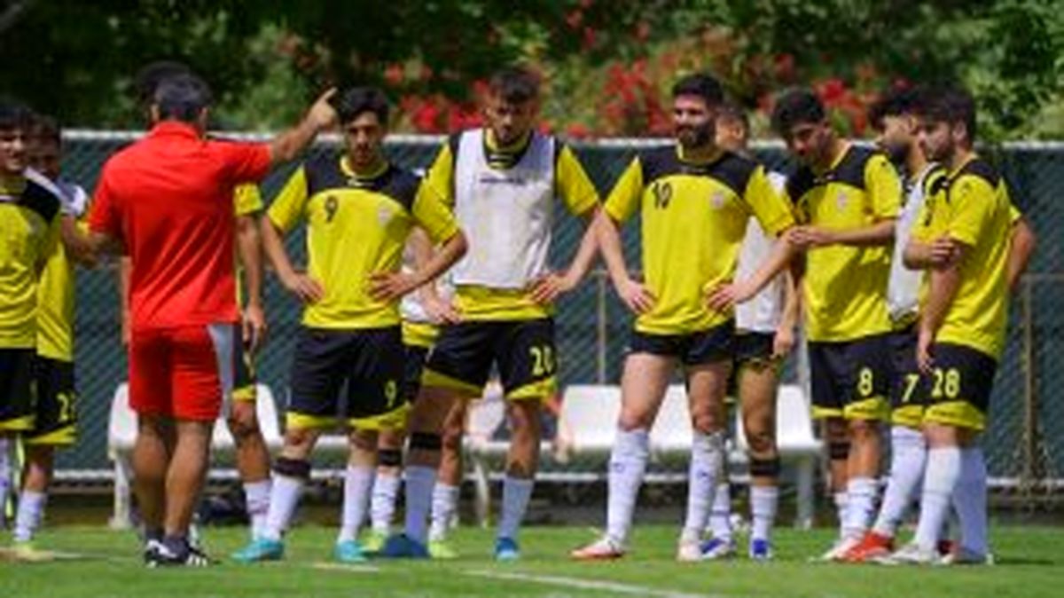 کدام بازیکن پرسپولیس اردوی تیم ملی امید را از دست داد؟
