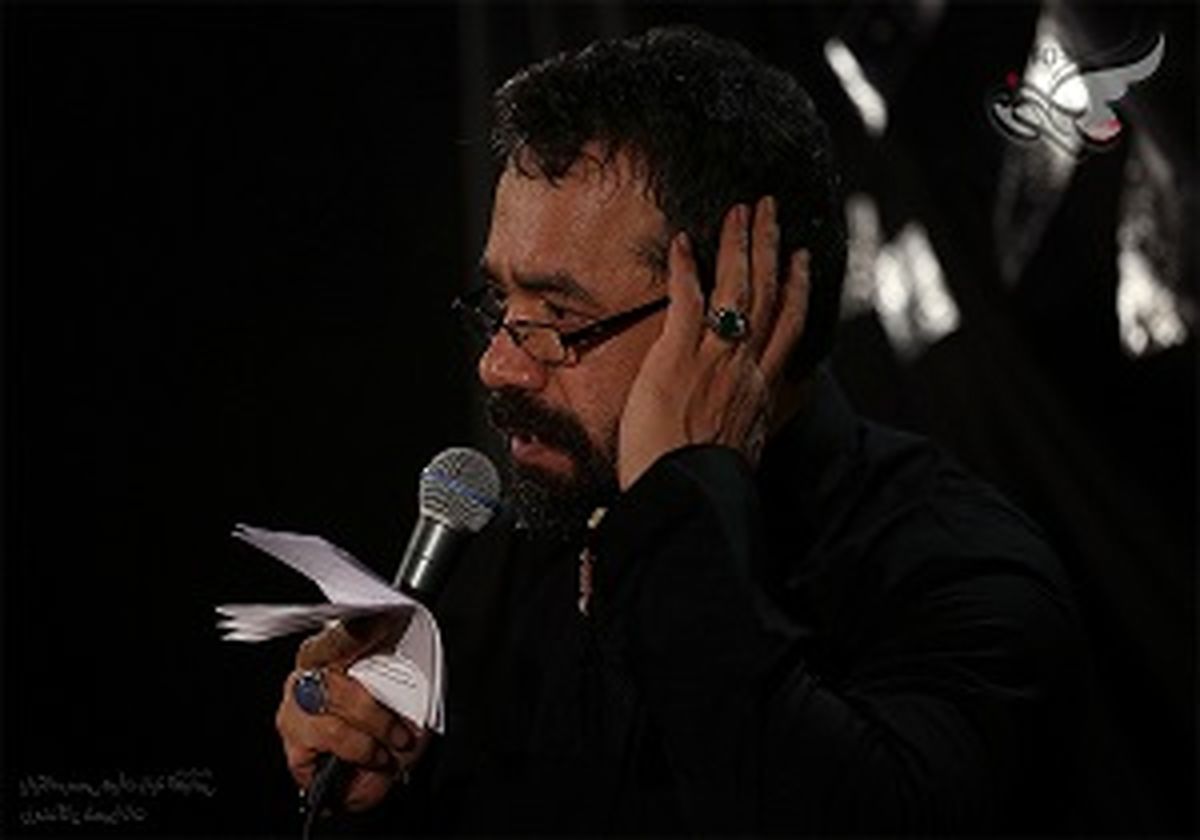 مداحی «السلام علیک یا غریب وطن» با نوای محمود کریمی + فیلم 