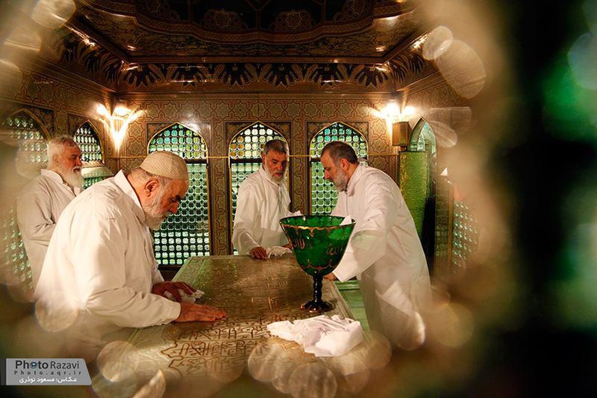 روضه منوره رضوی غبار روبی شد
