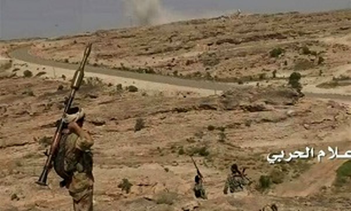 
حملات پهپادی و موشکی به پادگان مزدوران یمن
