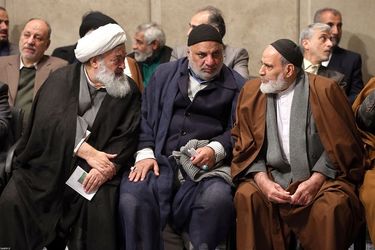 دیدار مداحان و شاعران اهل بیت‌(ع) با مقام معظم رهبری/گزارش تصویری