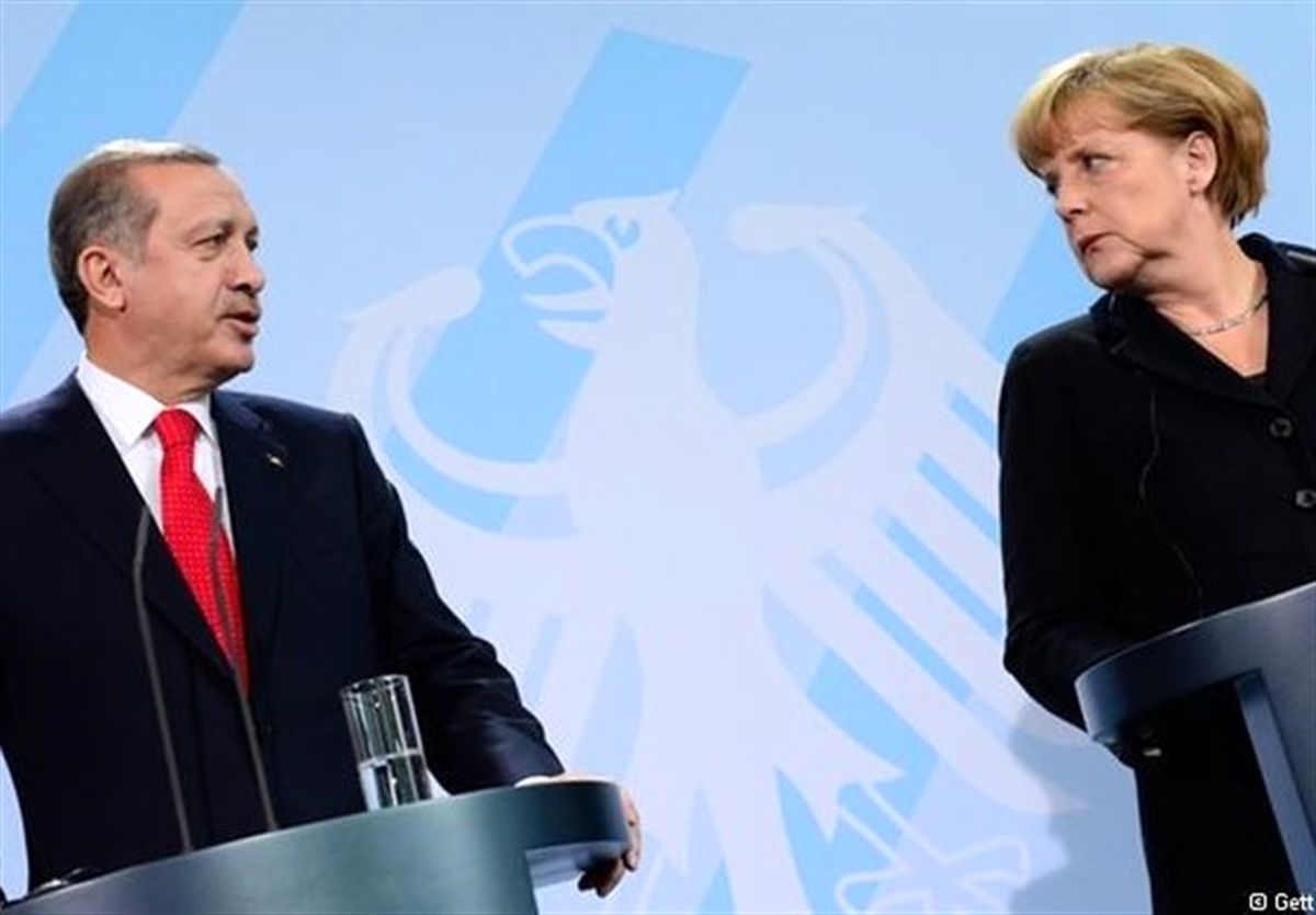 مرکل نیز اردوغان را تهدید کرد