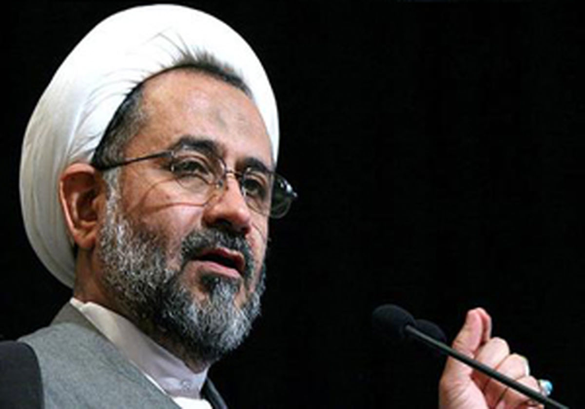 
تحریف گفتمان امام خمینی(ره) از برنامه های دشمن است
