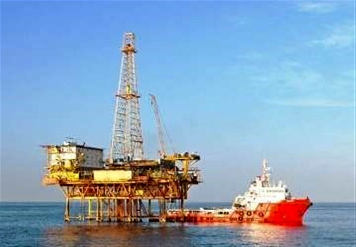 صنعت نفت گرفتار خودتحریمی است