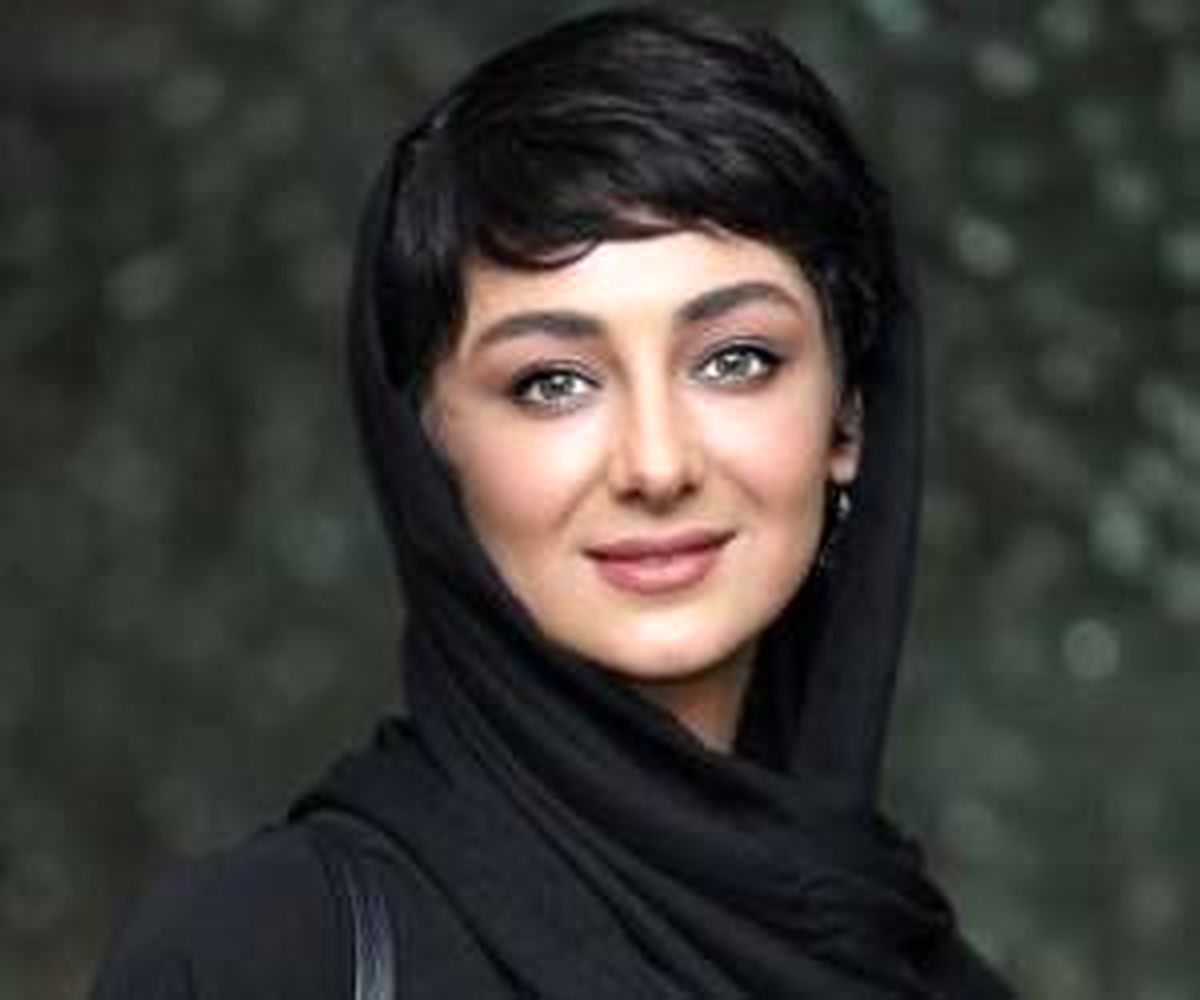 تیپ بچه مدرسه ایِ «ویدا جوان» /عکس