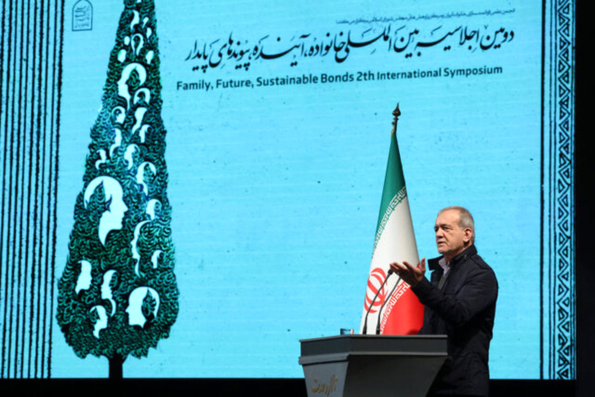 پزشکیان: خانواده‌ها می‌خواهند فرزندشان با ثبت‌نام در مدارس خاص نخبه شوند، اما ...
