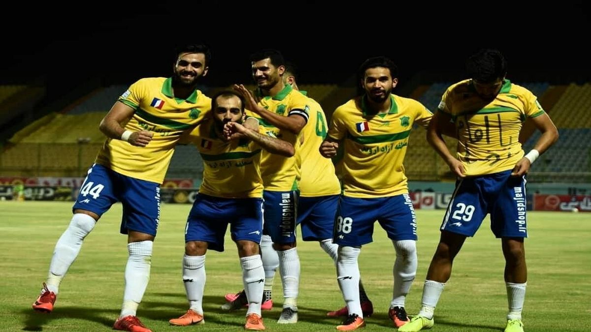تکذیب جدایی ۳ بازیکن از صنعت نفت آبادان