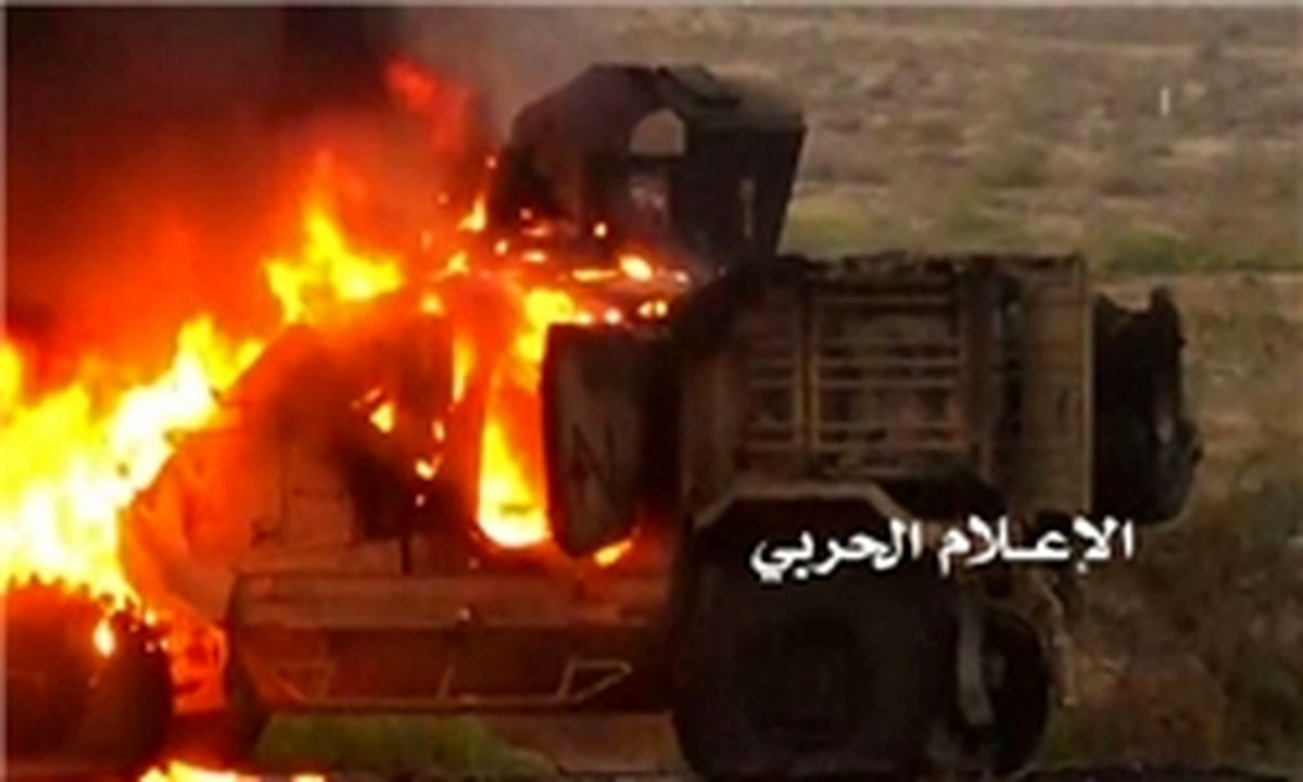 آتش زدن 5 خودروی شبه نظامی سعودی توسط یمنی ها