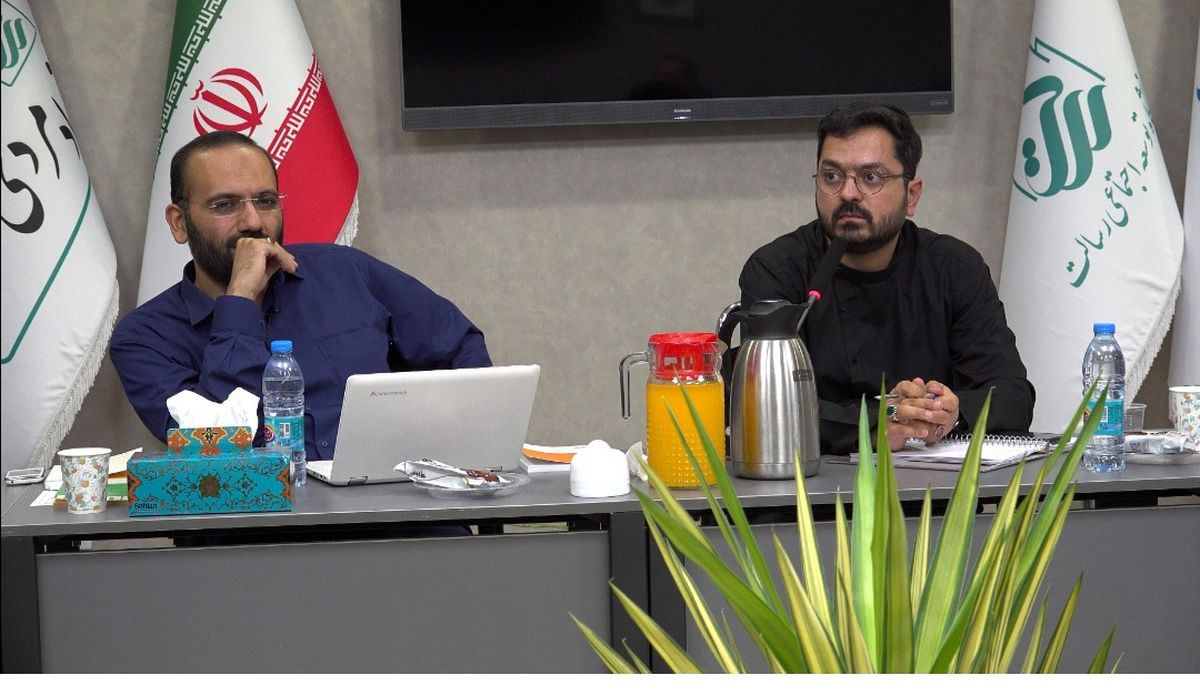 نقدی بر آموزش رسمی در بازخوانی کتاب «مدرسه زدایی از جامعه»