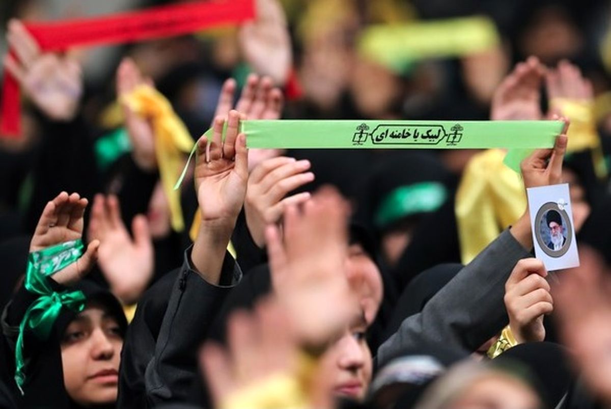 حاشیه‌های جالب از دیدار دانش‌آموزان و دانشجویان با رهبر انقلاب