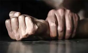آزار یک دختر به بهانه ماساژدرمانی | حال دختر جوان وخیم است