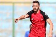 تصاویر گلزن گمنام پرسپولیس در آستانه دربی 92 