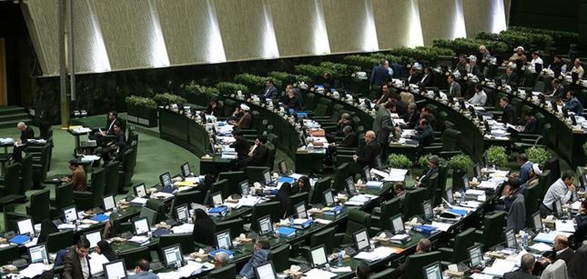 از حضور آتش نشانان در مجلس تا مجوز برای ساطور!