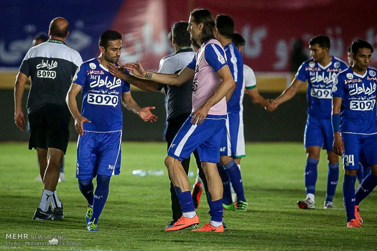 کاش استقلال با ما مثل پرسپولیسی ها رفتار می کرد