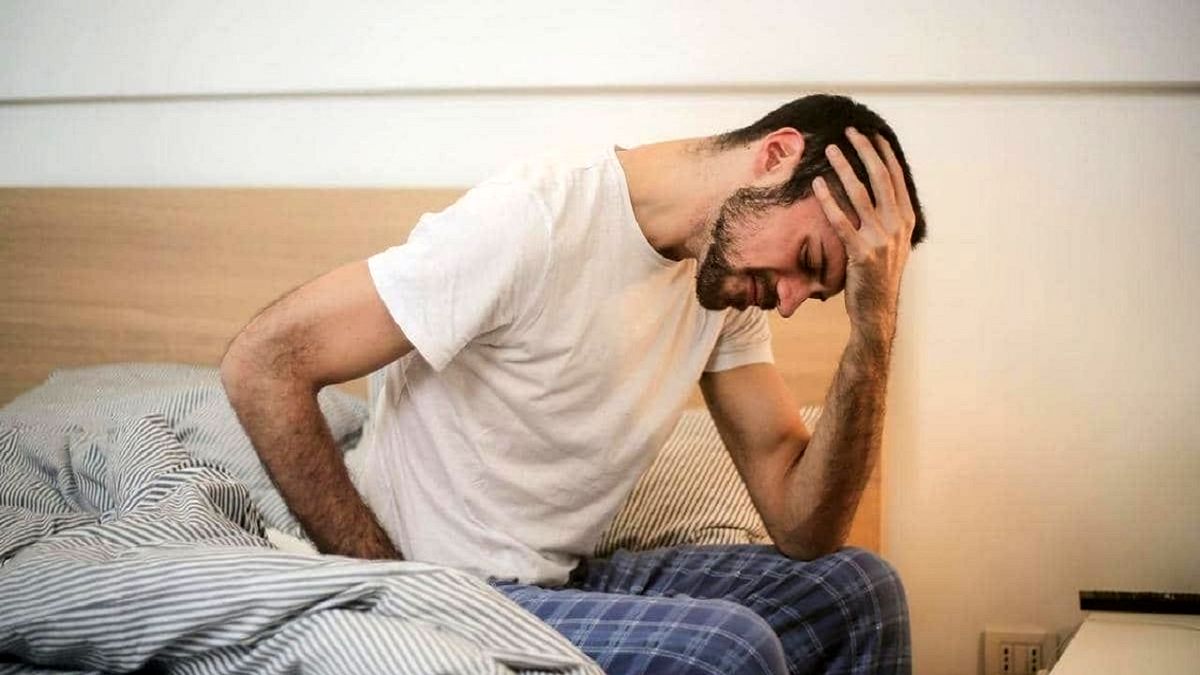دلایل سنگینی پا‌ها هنگام بیدار شدن از خواب
